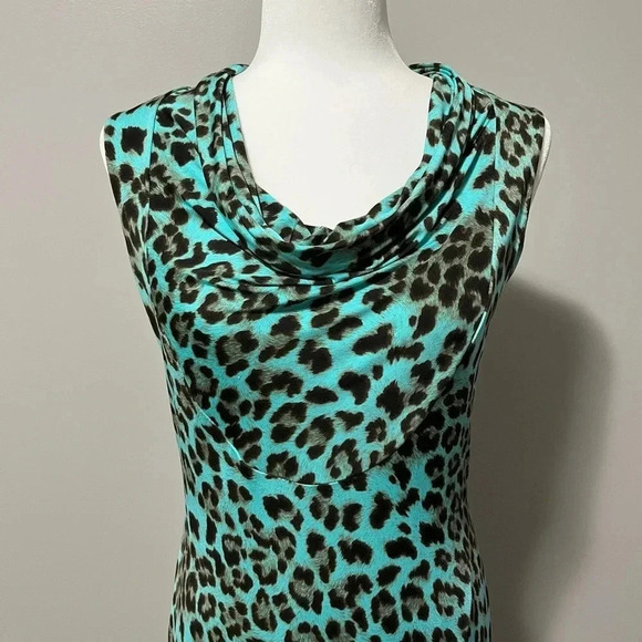 Vivian Wong Sleeveless Bodycon Leopard Print Dress - Picture 5 of 12